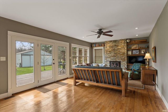 26530 Early Road, South Bend, IN 46628