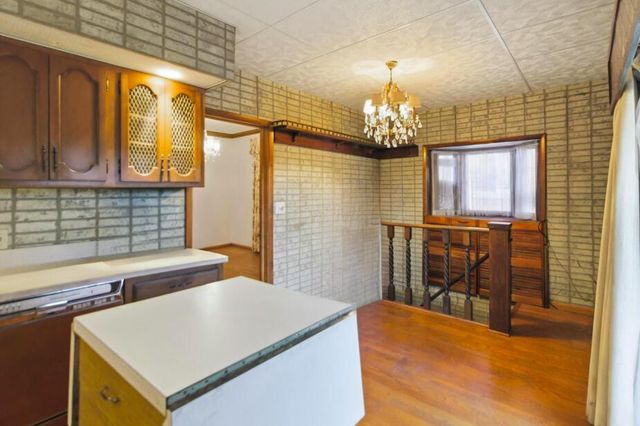 83 Clinton Heights Avenue, Columbus, OH 43202