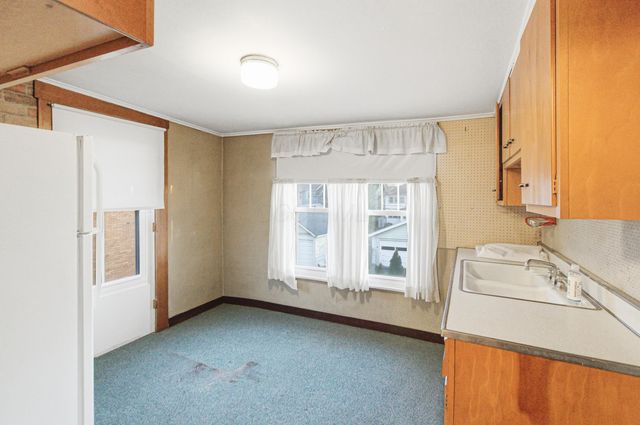 83 Clinton Heights Avenue, Columbus, OH 43202