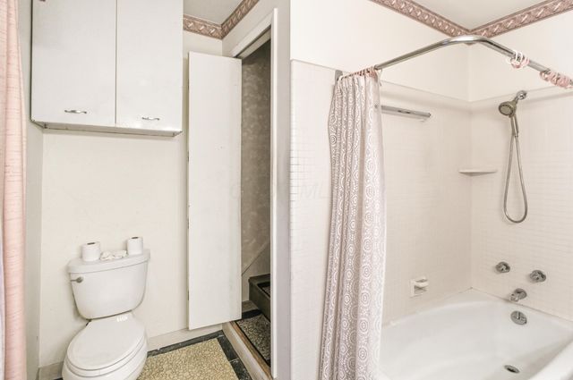 83 Clinton Heights Avenue, Columbus, OH 43202