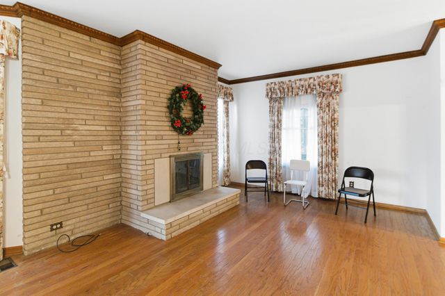 83 Clinton Heights Avenue, Columbus, OH 43202