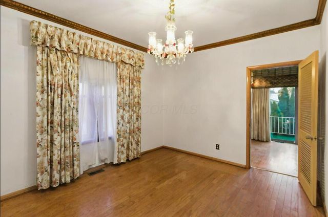 83 Clinton Heights Avenue, Columbus, OH 43202