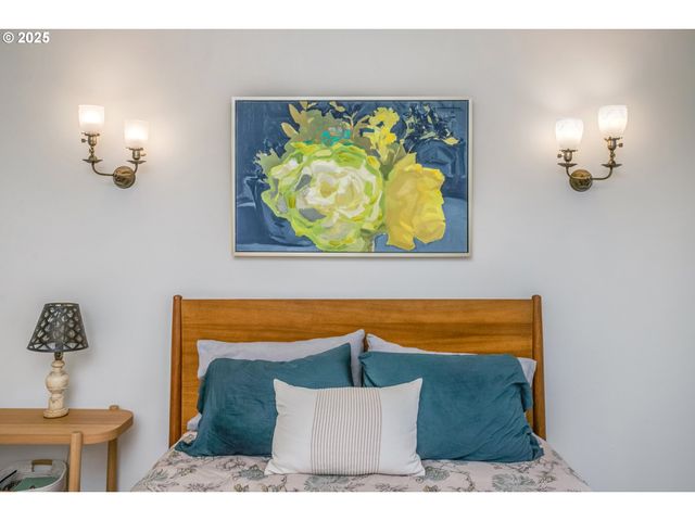 714 HARRISON Ave, Astoria, OR 97103