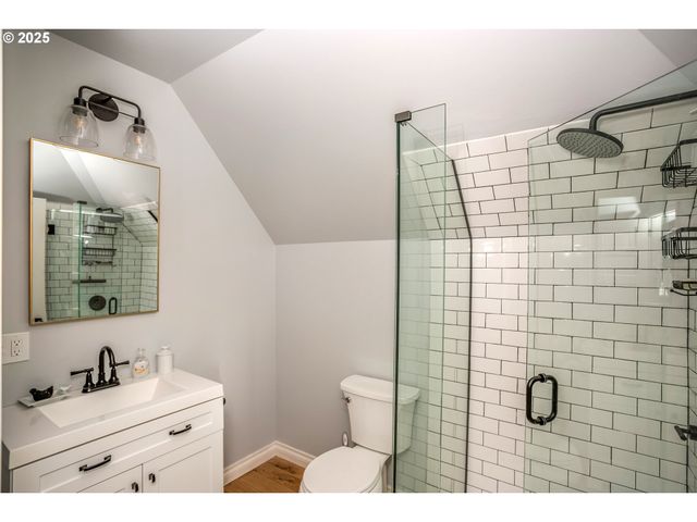 714 HARRISON Ave, Astoria, OR 97103