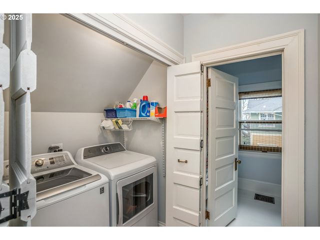 714 HARRISON Ave, Astoria, OR 97103