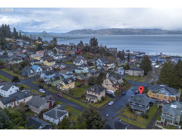 714 HARRISON Ave, Astoria, OR 97103