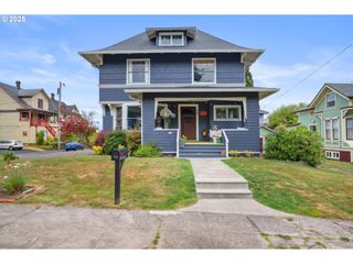 714 HARRISON Ave, Astoria, OR 97103