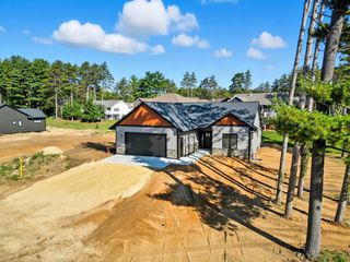 806 Saddle Ridge, Portage, WI 53901