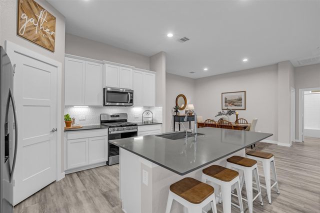 1569 Oakdale Crest Road, Montgomery, TX 77316