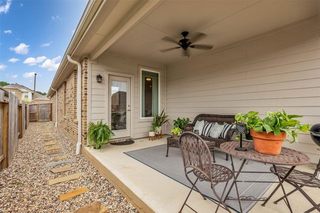 1569 Oakdale Crest Road, Montgomery, TX 77316