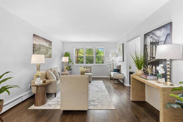 174 TERRACE AVE, Jc, Heights, NJ 07307