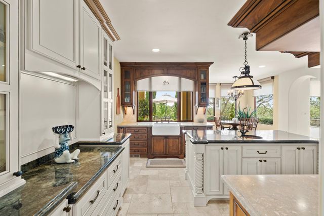 5133 Oak Grove Ct, Browns Valley, CA 95918