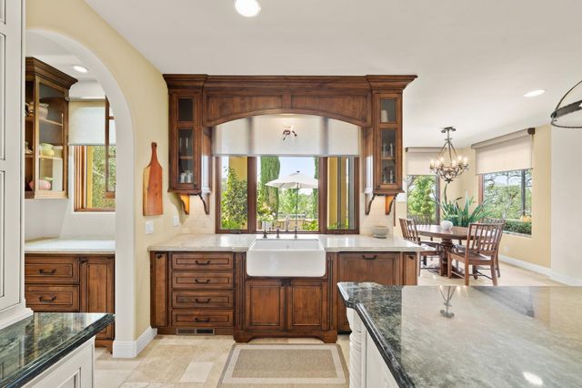 5133 Oak Grove Ct, Browns Valley, CA 95918