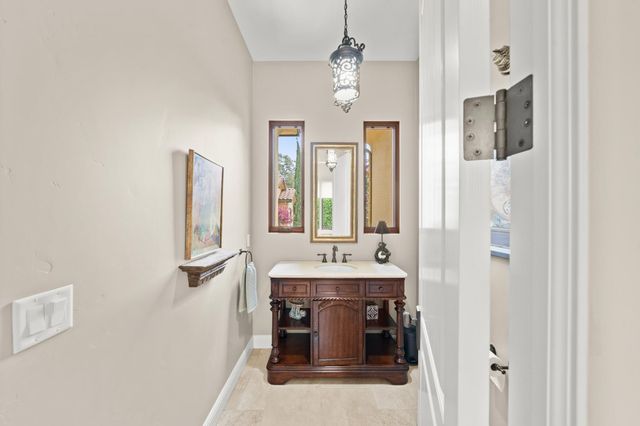 5133 Oak Grove Ct, Browns Valley, CA 95918