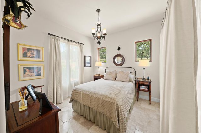 5133 Oak Grove Ct, Browns Valley, CA 95918