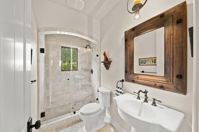 5133 Oak Grove Ct, Browns Valley, CA 95918