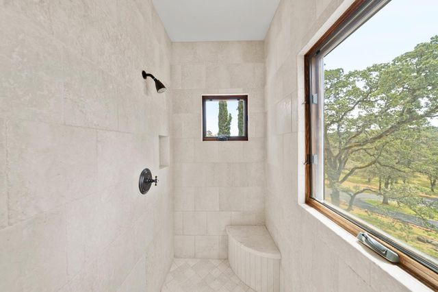 5133 Oak Grove Ct, Browns Valley, CA 95918