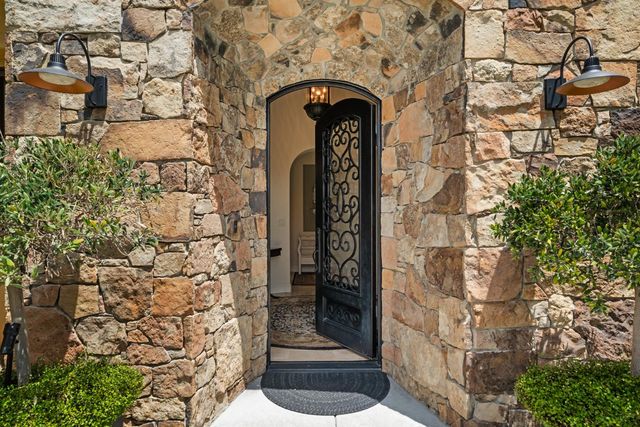 5133 Oak Grove Ct, Browns Valley, CA 95918