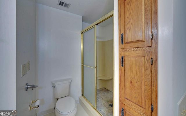4521 Shoreline Drive, Gainesville, GA 30506