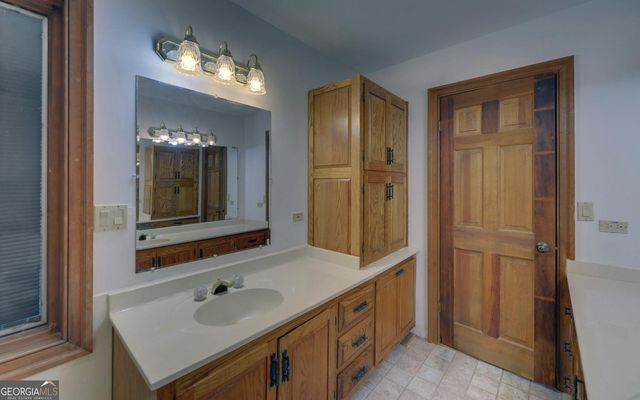 4521 Shoreline Drive, Gainesville, GA 30506