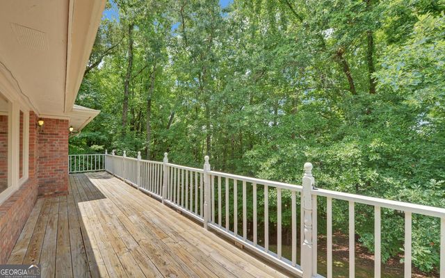 4521 Shoreline Drive, Gainesville, GA 30506