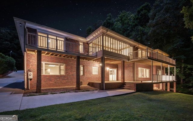4521 Shoreline Drive, Gainesville, GA 30506
