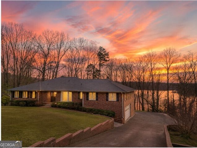 4521 Shoreline Drive, Gainesville, GA 30506