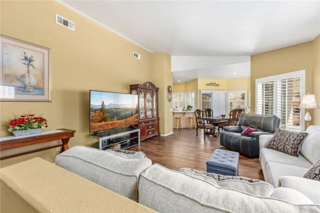 951 Torino Avenue, San Jacinto, CA 92583