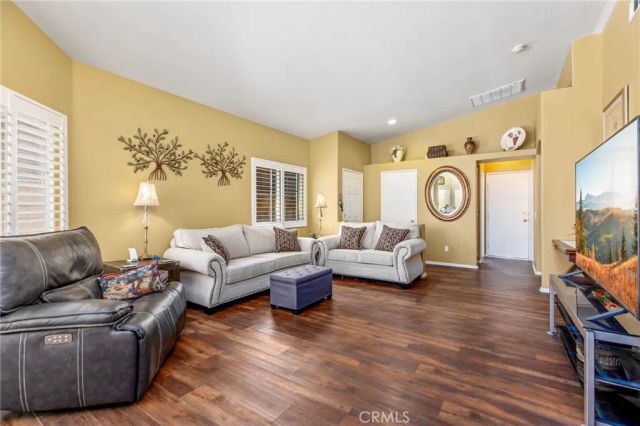 951 Torino Avenue, San Jacinto, CA 92583