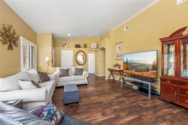 951 Torino Avenue, San Jacinto, CA 92583