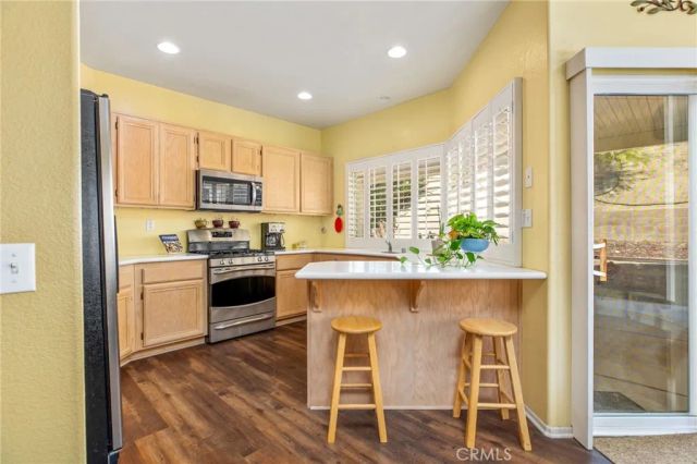 951 Torino Avenue, San Jacinto, CA 92583