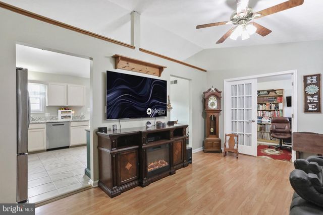 65 CALEBS PT, Martinsburg, WV 25403