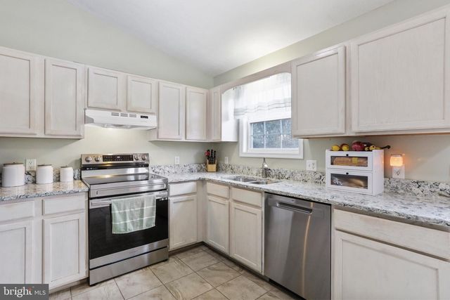 65 CALEBS PT, Martinsburg, WV 25403