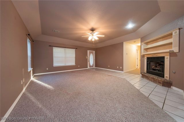 304 Oakdale Road, Muldrow, OK 74948