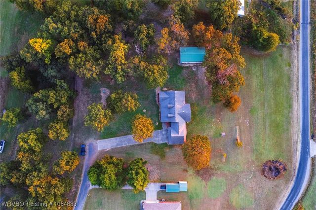 304 Oakdale Road, Muldrow, OK 74948