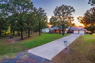 304 Oakdale Road, Muldrow, OK 74948