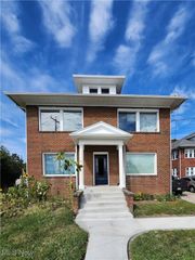 529 E Cuyahoga Falls Avenue 3, Akron, OH 44310