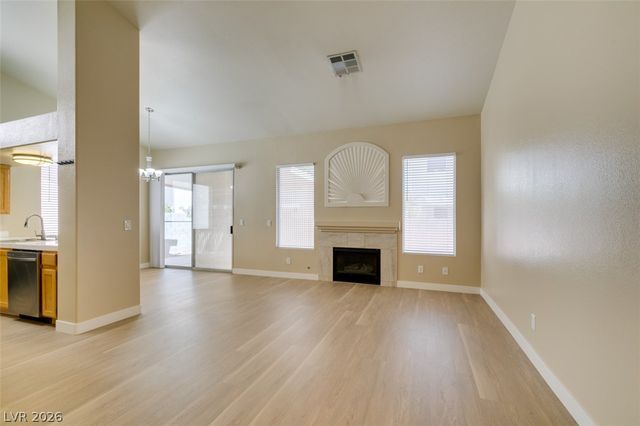 5260 Green Forest Way, Las Vegas, NV 89118