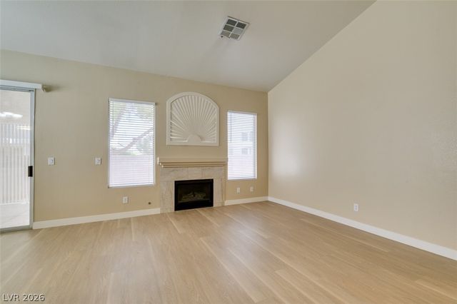 5260 Green Forest Way, Las Vegas, NV 89118