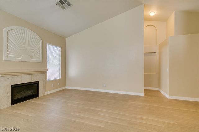 5260 Green Forest Way, Las Vegas, NV 89118