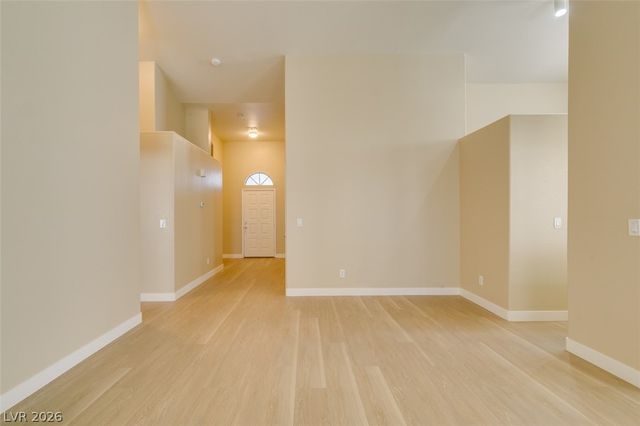 5260 Green Forest Way, Las Vegas, NV 89118