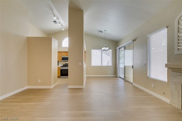 5260 Green Forest Way, Las Vegas, NV 89118