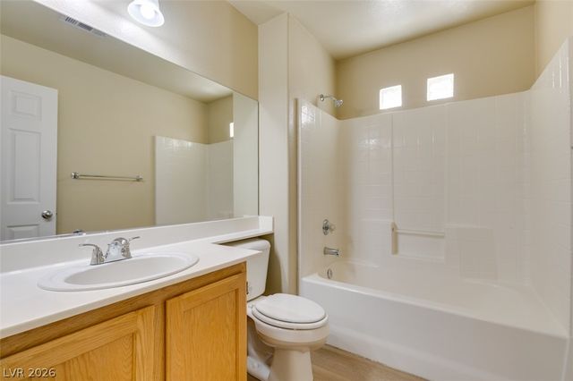 5260 Green Forest Way, Las Vegas, NV 89118