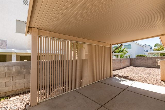 5260 Green Forest Way, Las Vegas, NV 89118