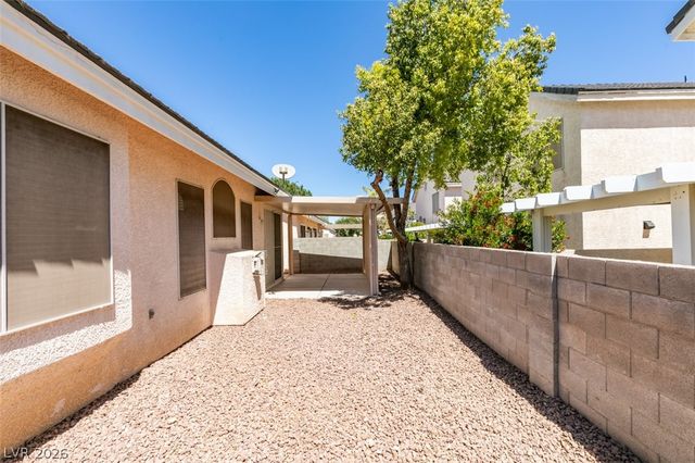 5260 Green Forest Way, Las Vegas, NV 89118