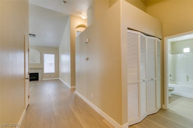 5260 Green Forest Way, Las Vegas, NV 89118