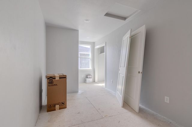 7890 28th Street, White City, OR 97503