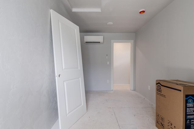 7890 28th Street, White City, OR 97503