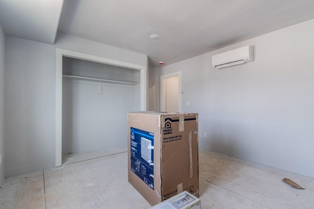 7890 28th Street, White City, OR 97503