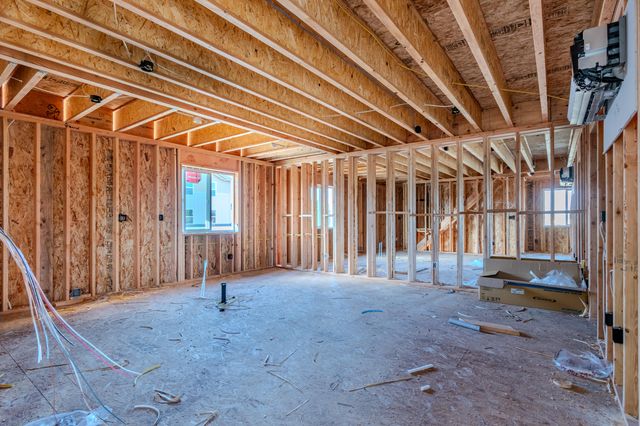 7890 28th Street, White City, OR 97503